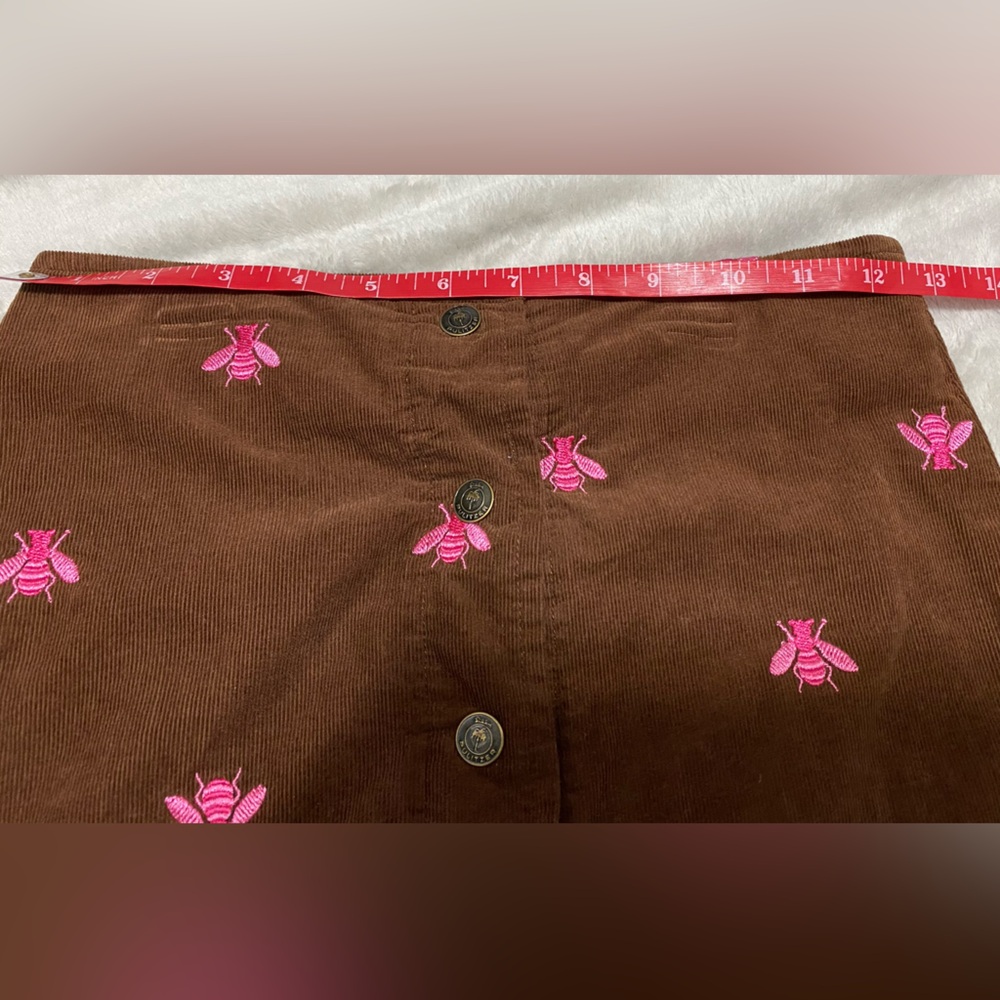 Lilly Pulitzer Girls Embroidered Bee Corduroy Skirt - Picture 5 of 6